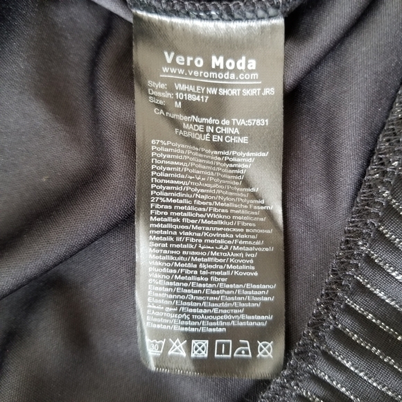 Vero MODA Metallic Striped Tiered Ruffle Mini Skirt - Picture 7 of 11